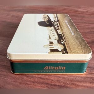 Alitalia Airlines Magnifica Class Amenity Kit